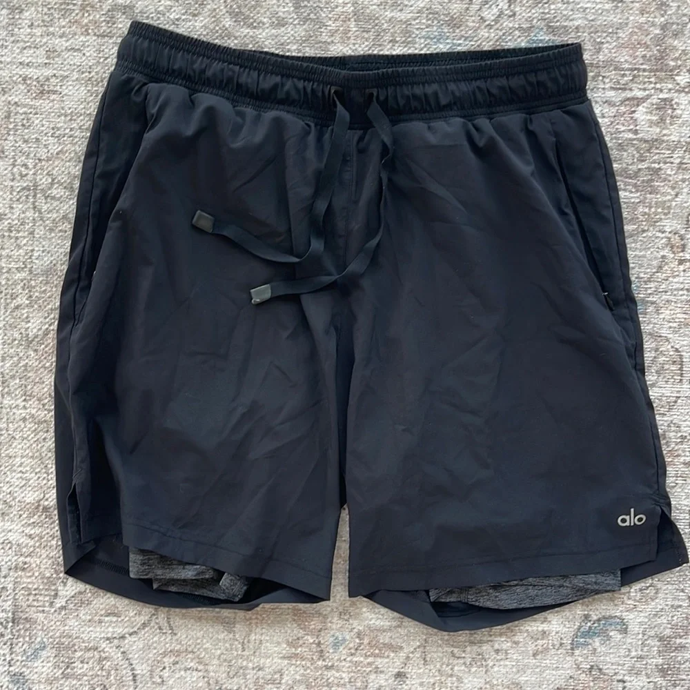 ALO Yoga | Shorts | Alo Mens 7 Utility 2 In Shorts | Poshmark